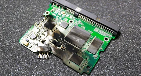 HDD PCB損傷 電源供給不可 ショート 過電流